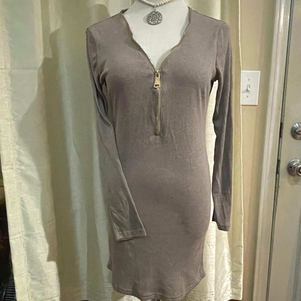 Overmal Gray Sweater Top with Gold Colored Zipper
